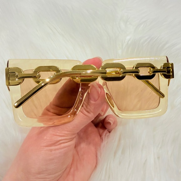 Oversized Square Sunglasses Champagne Yellow Gold Chain Link Temples Womens - Picture 2 of 4